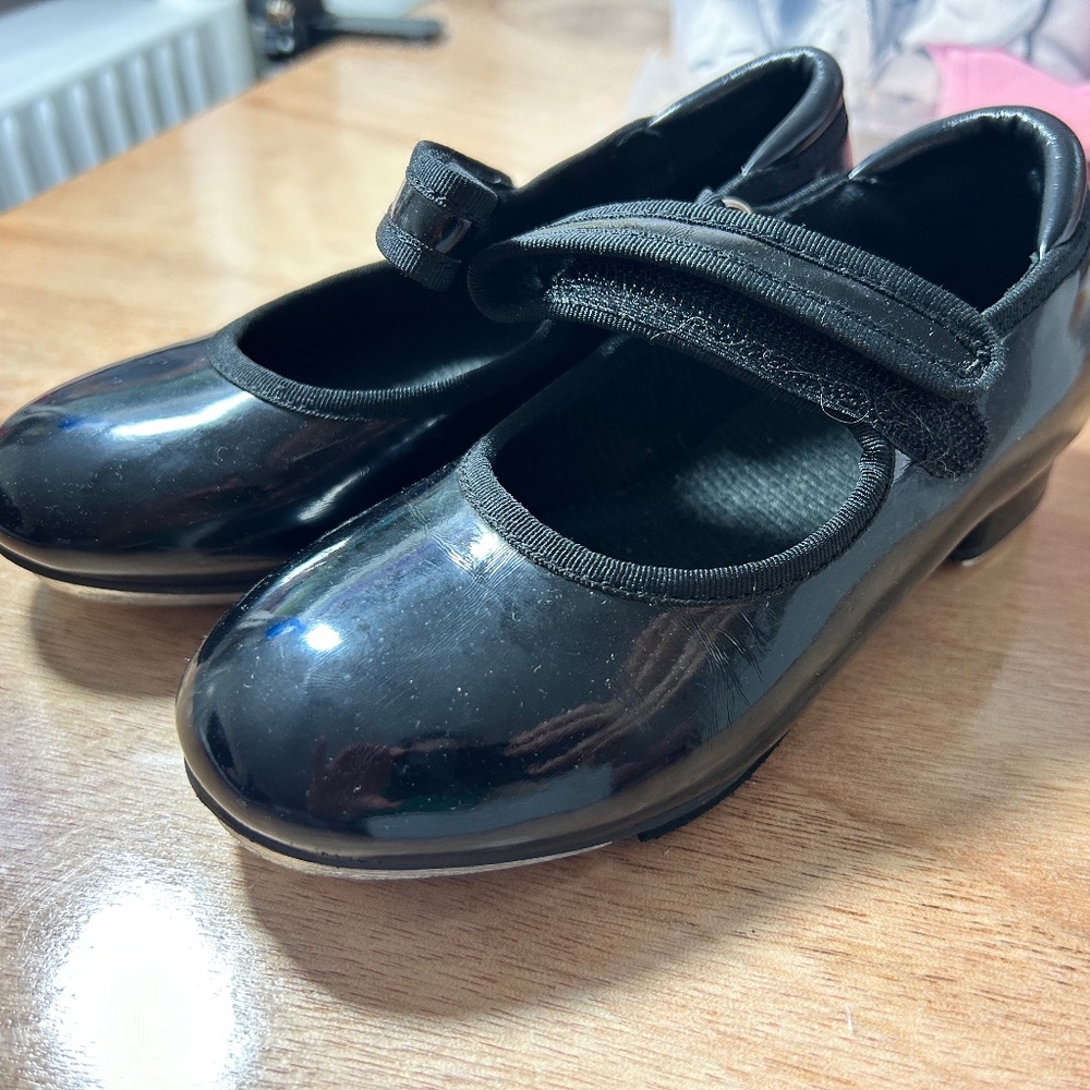 Toddler tap shoes